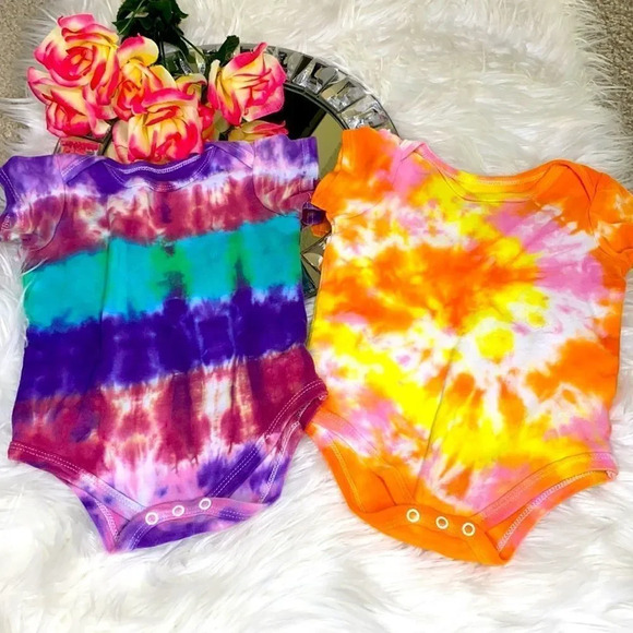 Two Handmade Tie Dyed Onesies Size 18M - Picture 1 of 8